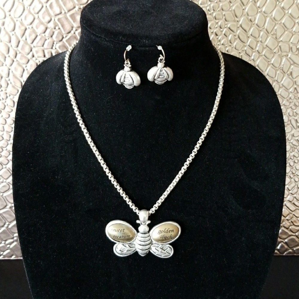 Necklace & Earrings